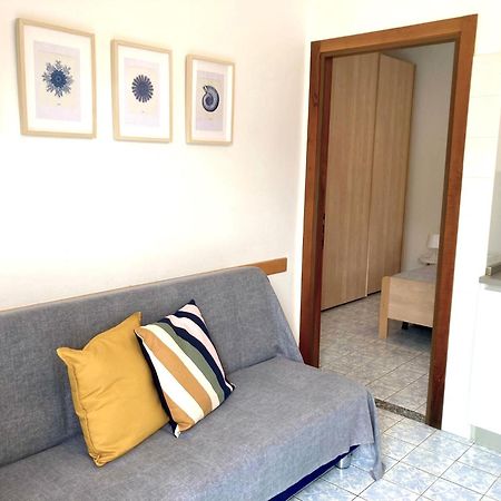 Bilocali Casa De Lazzari - Piazza Brescia - Adria Holiday Jesolo - Family Apartments Buitenkant foto