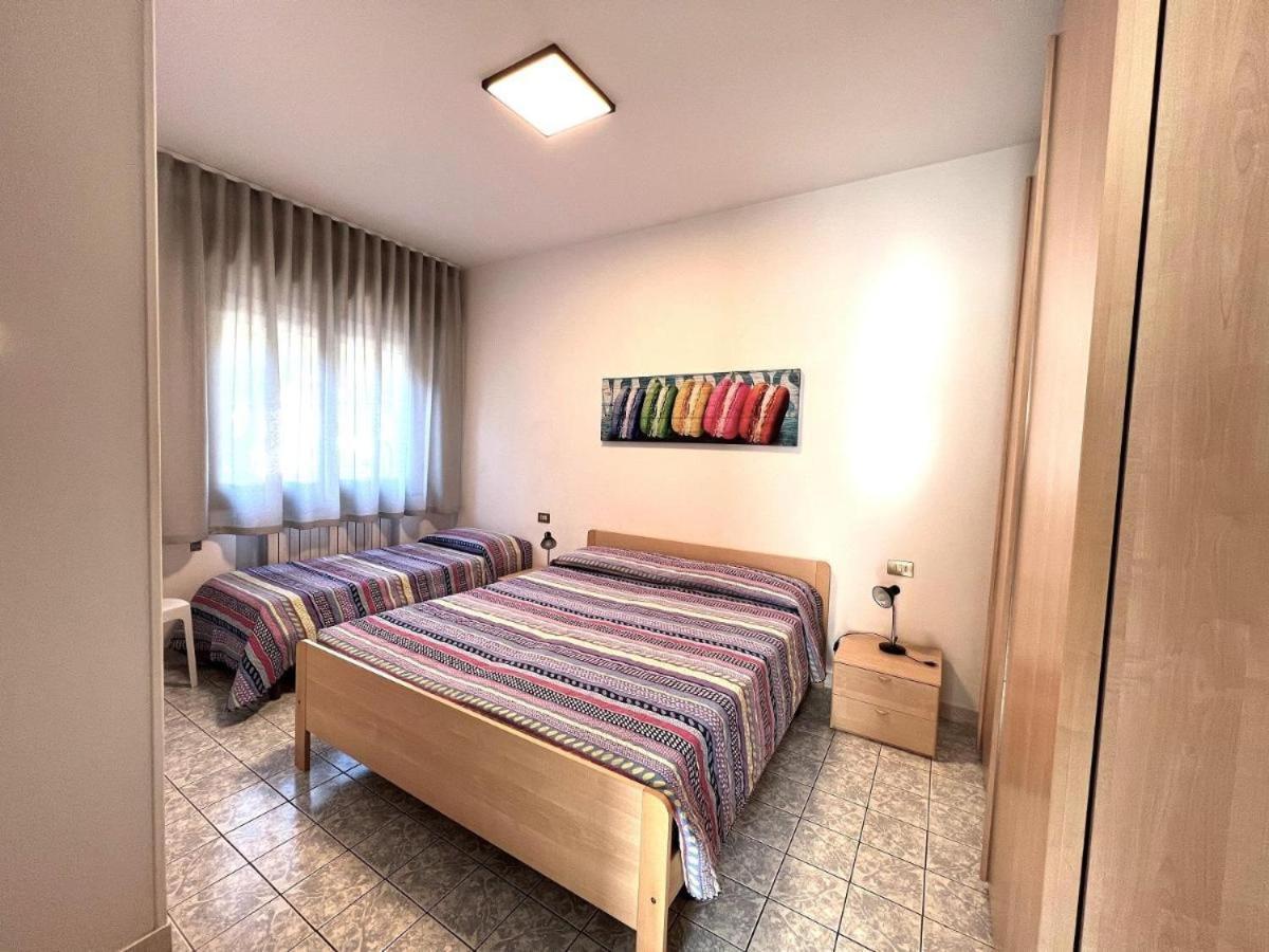 Bilocali Casa De Lazzari - Piazza Brescia - Adria Holiday Jesolo - Family Apartments Buitenkant foto